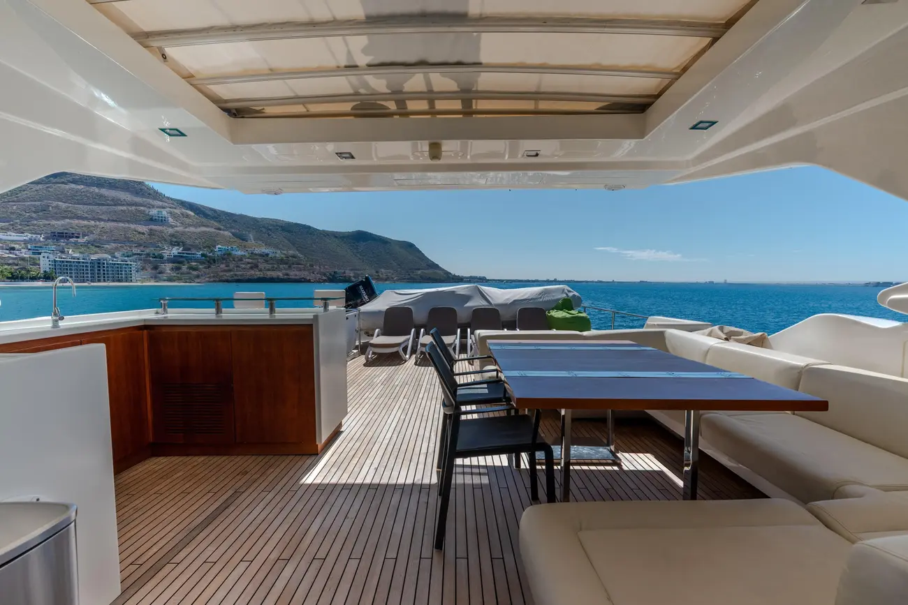 Thumbnail von Ferretti Yachts Custom Line 100