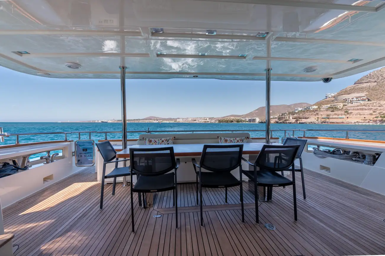 Thumbnail von Ferretti Yachts Custom Line 100