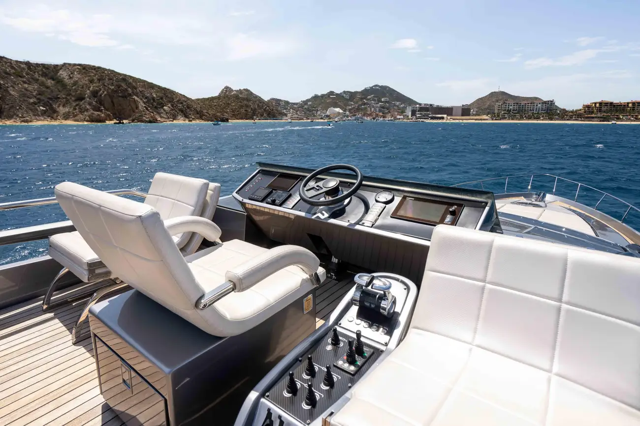 Thumbnail von Pershing 74 One Spin 2