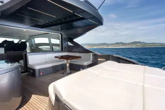 Thumbnail von Pershing 74 One Spin 2