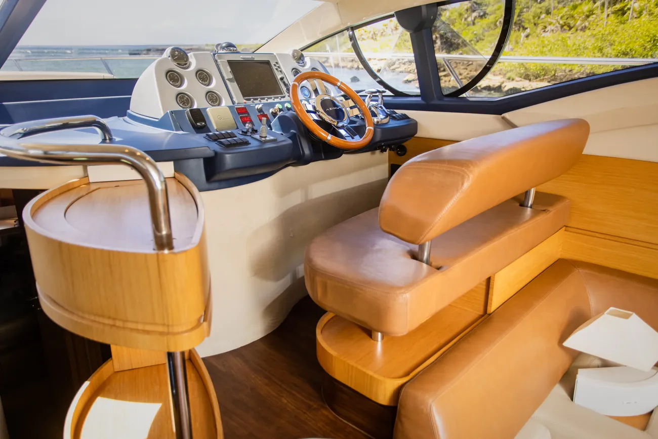 Thumbnail von Azimut 43 Flybridge