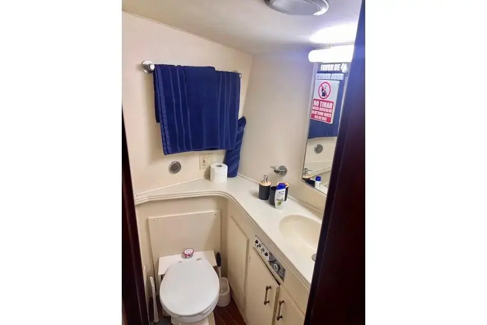 Thumbnail von Hatteras 65 Convertible ABUELO