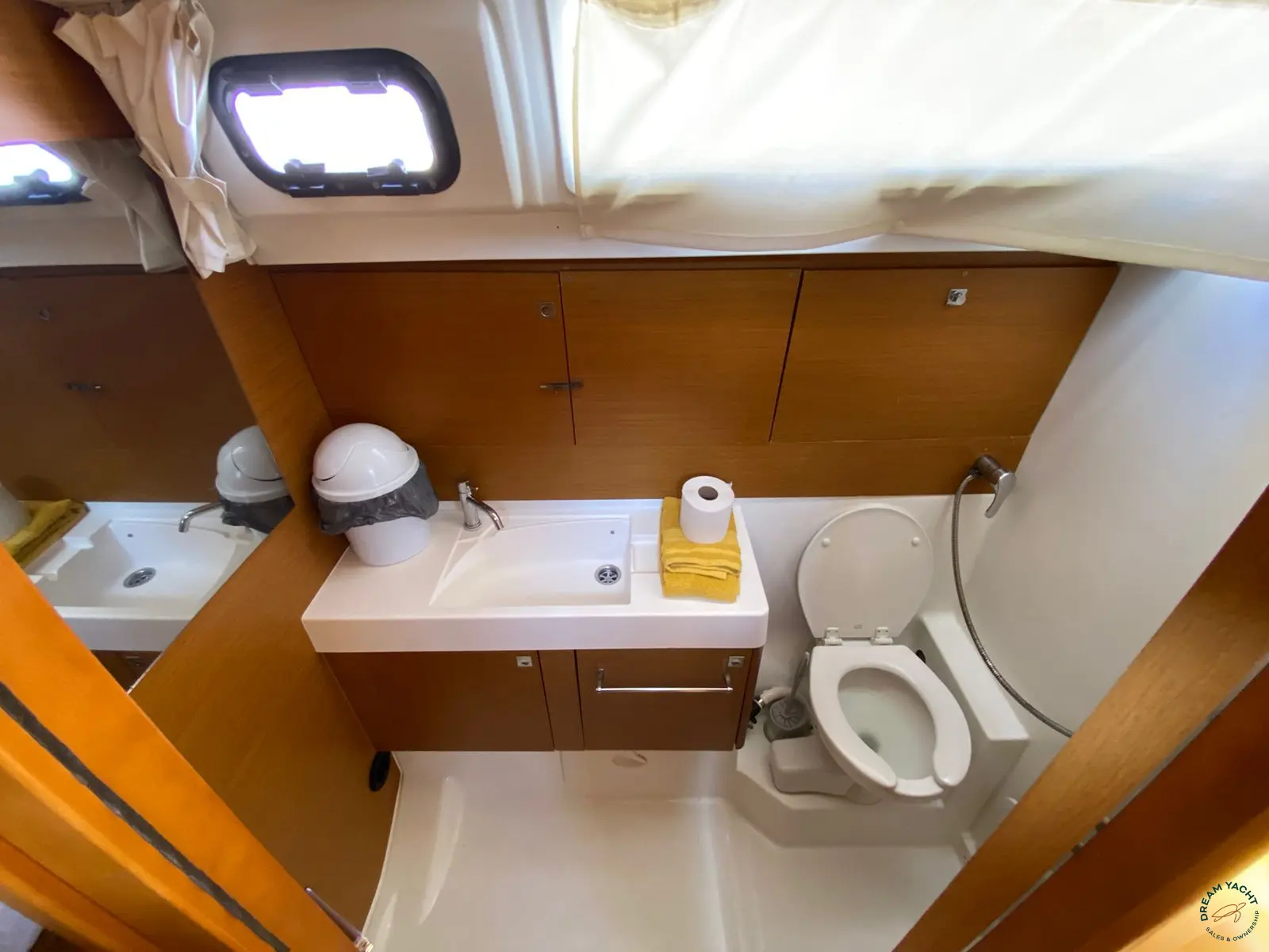 Thumbnail von Jeanneau Sun Odyssey 519