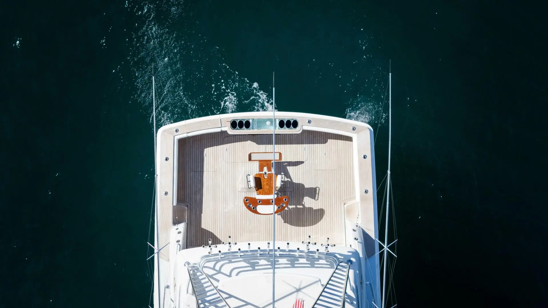 Thumbnail von Bertram 67 Convertible Chill 'N