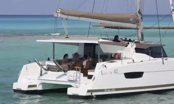 Thumbnail von Fountaine Pajot Lucia 40
