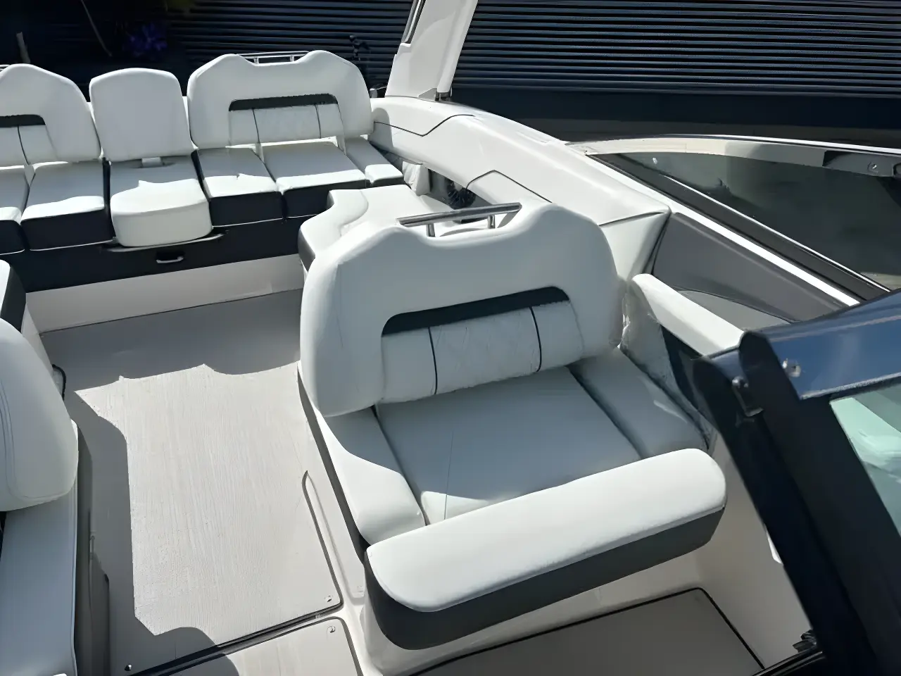 Thumbnail von Regal LS4 Surf