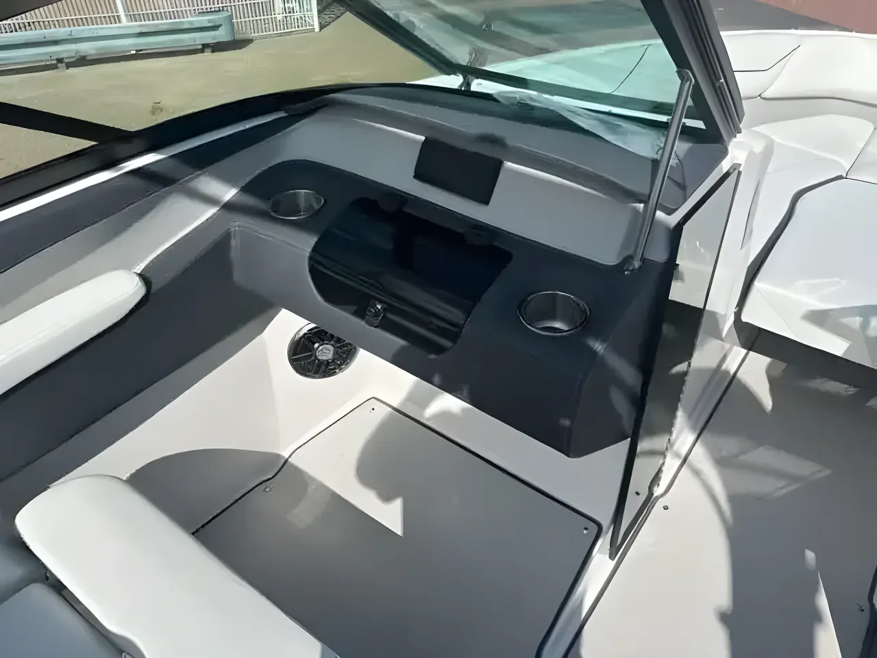 Thumbnail von Regal LS4 Surf Regal LS4