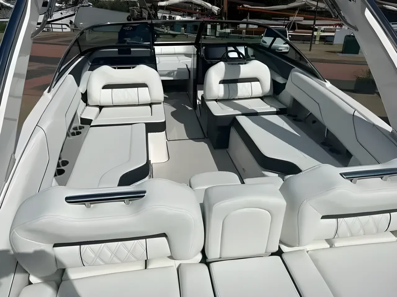 Thumbnail von Regal LS4 Surf Regal LS4