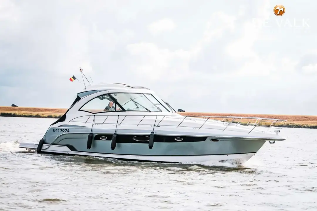 Formula 45 Yacht