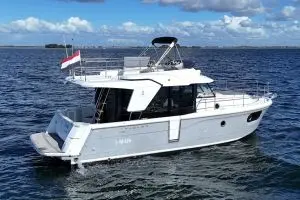 Thumbnail von Beneteau Swift Trawler 30