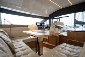 Thumbnail von Sealine F430