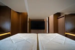 Thumbnail von Sealine F430