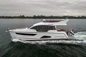 Thumbnail von Sealine F430