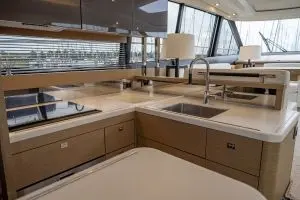 Thumbnail von Prestige 560 S