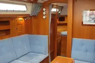 Thumbnail von Hallberg-Rassy 37