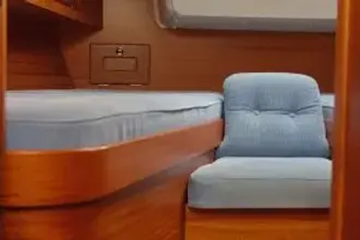 Thumbnail von Hallberg-Rassy 37