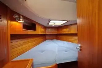 Thumbnail von Hallberg-Rassy 37