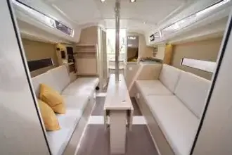 Thumbnail von Beneteau Oceanis 30.1