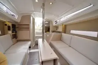 Thumbnail von Beneteau Oceanis 30.1