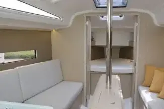 Thumbnail von Beneteau Oceanis 30.1