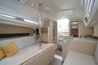 Thumbnail von Beneteau Oceanis 30.1