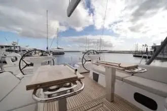 Thumbnail von Beneteau Oceanis Yacht 54