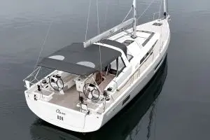 Thumbnail von Beneteau Oceanis 51.1