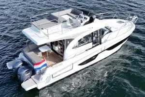 Thumbnail von Beneteau Antares 11 Fly