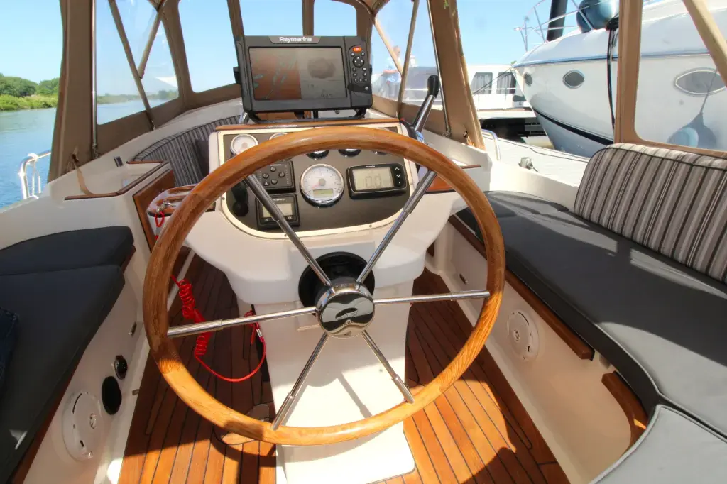 Thumbnail von Intercruiser 27 Cabin