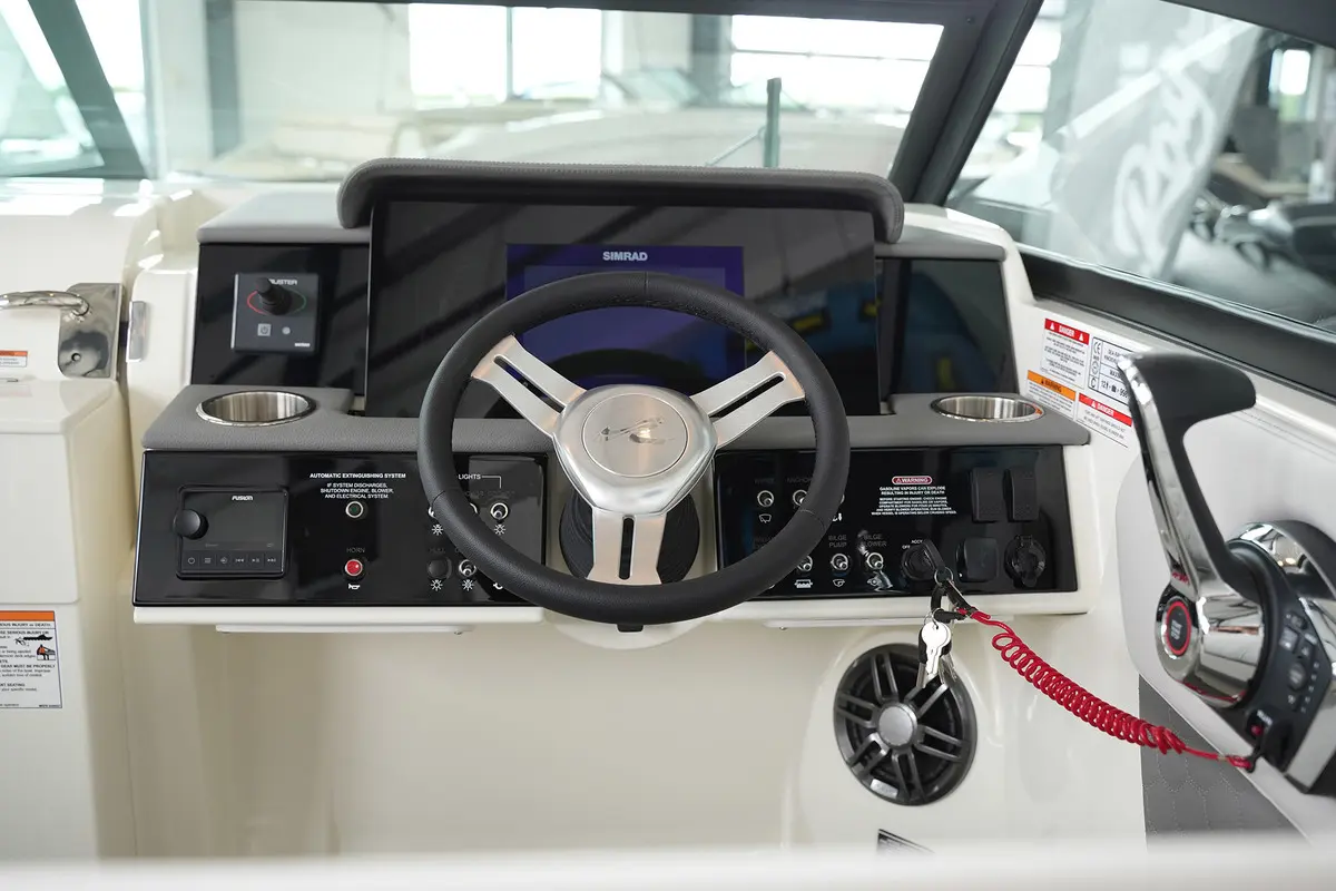 Thumbnail von Sea Ray SDX 250