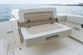 Thumbnail von Boston Whaler 240 Vantage