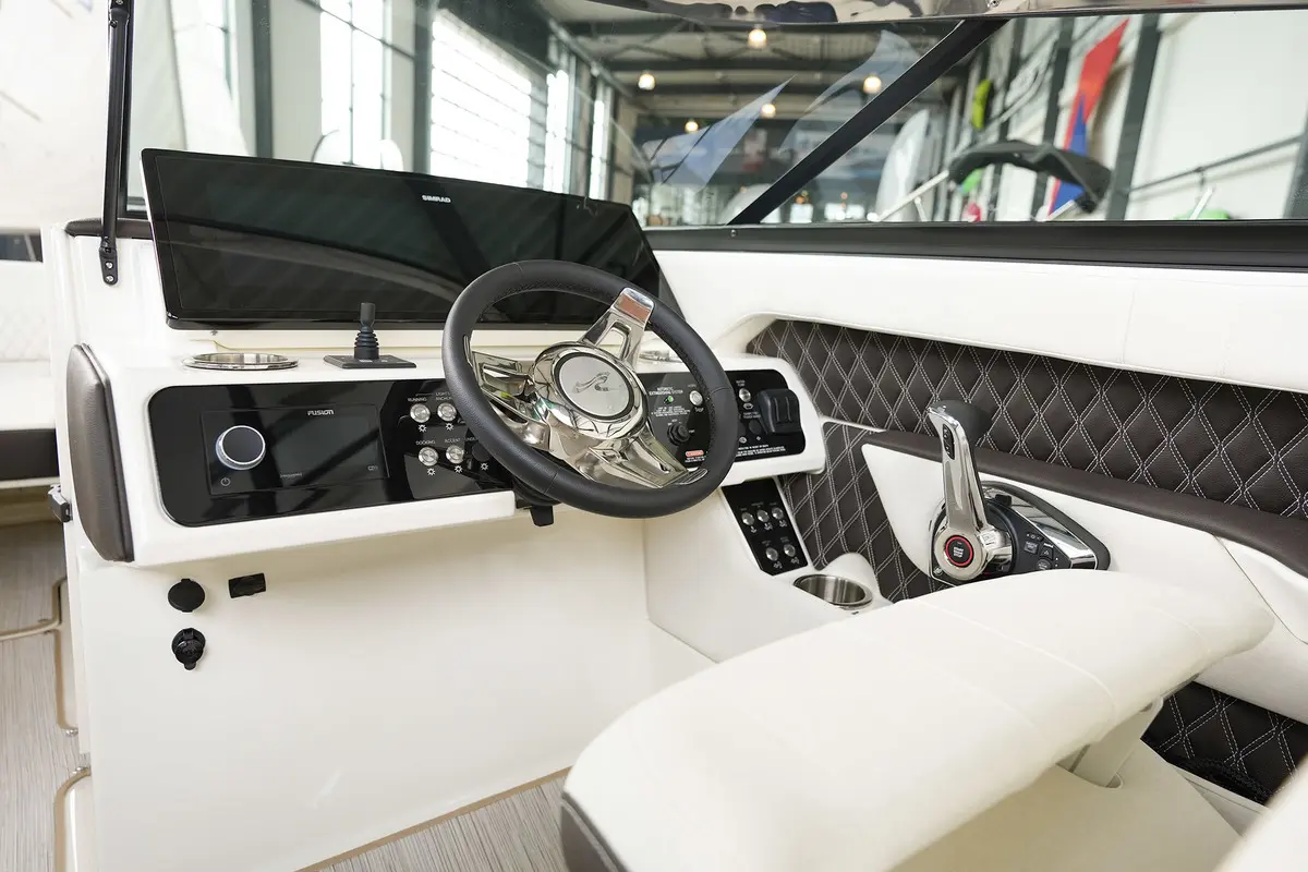 Thumbnail von Sea Ray SLX 250