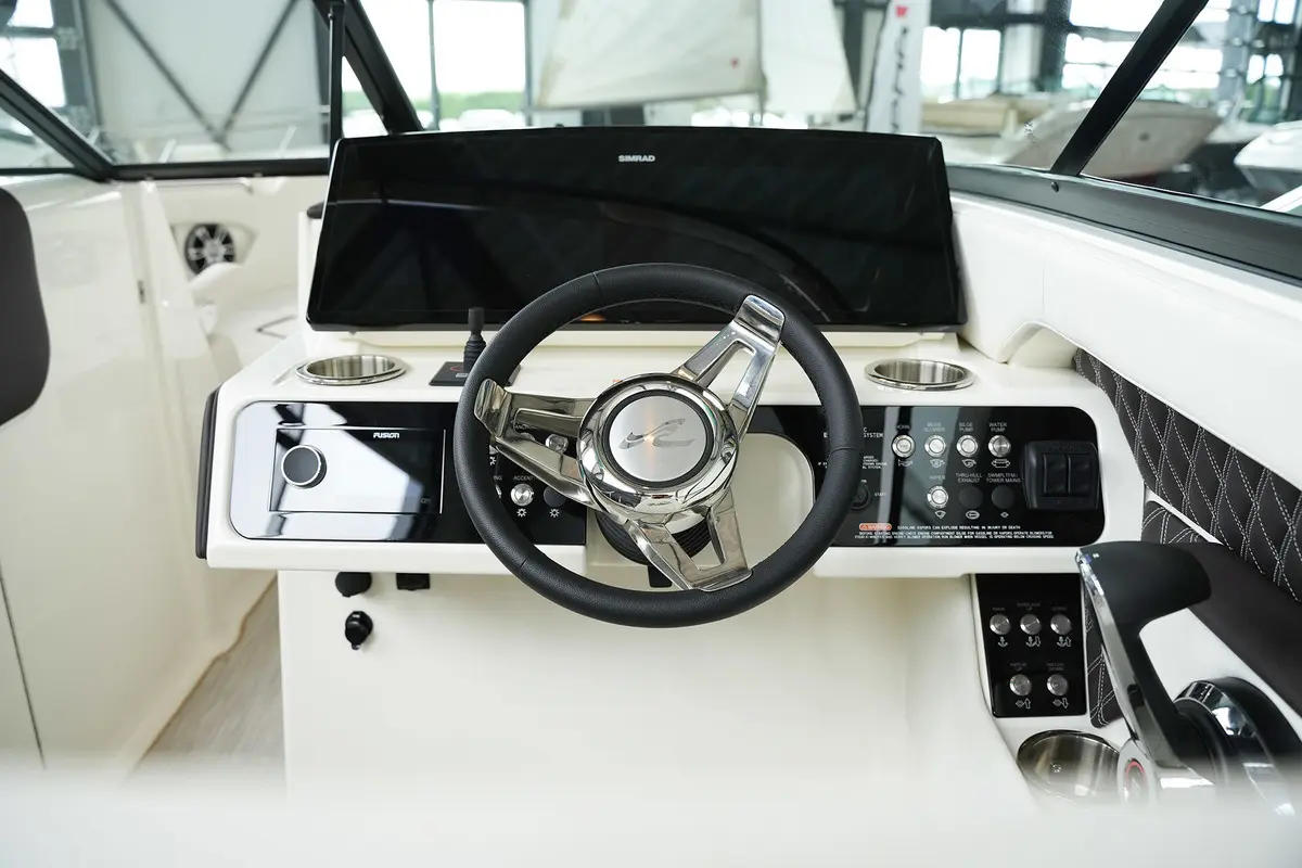 Thumbnail von Sea Ray SLX 250