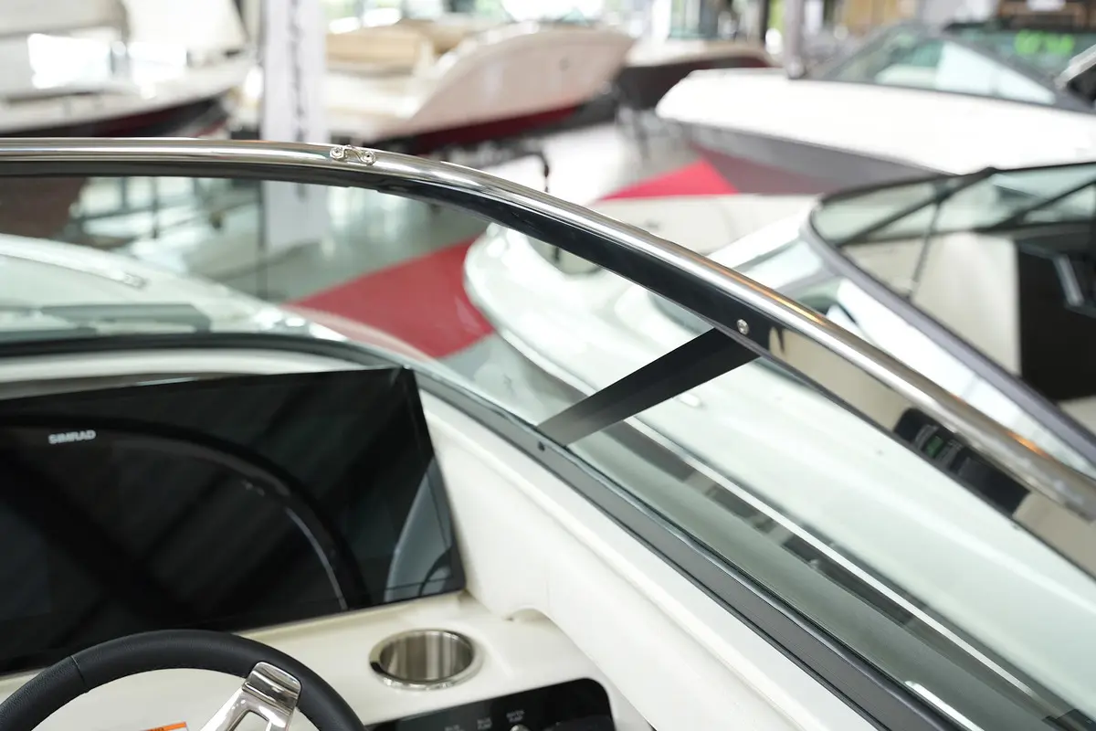 Thumbnail von Sea Ray SLX 250