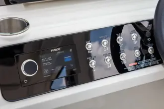 Thumbnail von Sea Ray SLX 310