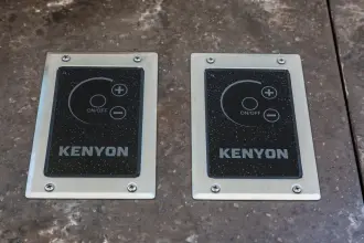 Thumbnail von Sea Ray SLX 400 Outboard