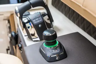 Thumbnail von Sea Ray SLX 310 Outboard