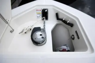 Thumbnail von Boston Whaler 330 Outrage