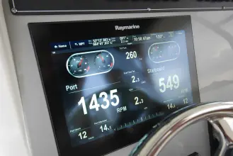 Thumbnail von Boston Whaler 330 Outrage