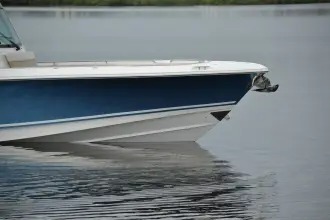 Thumbnail von Boston Whaler 330 Outrage