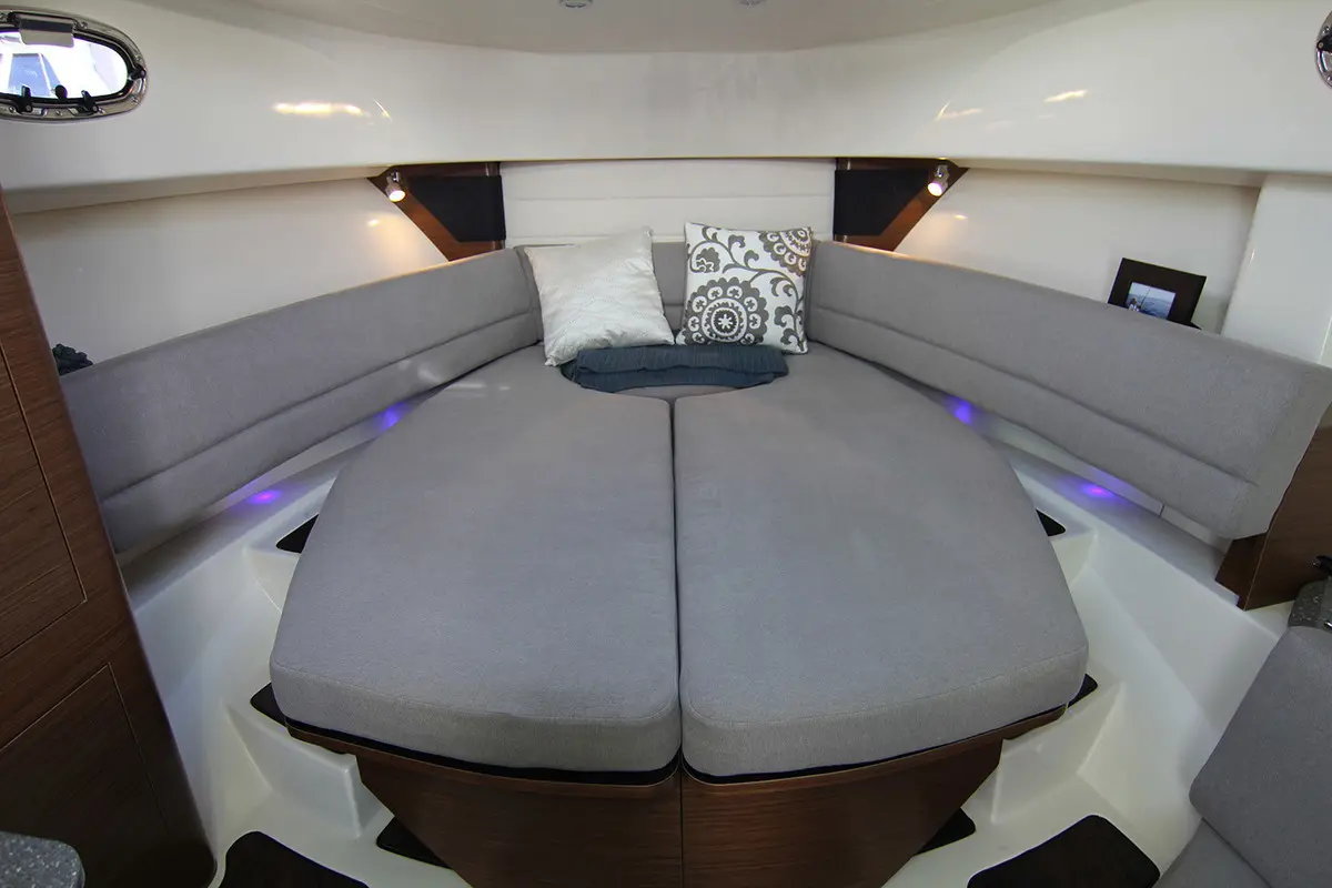 Thumbnail von Boston Whaler 345 Conquest