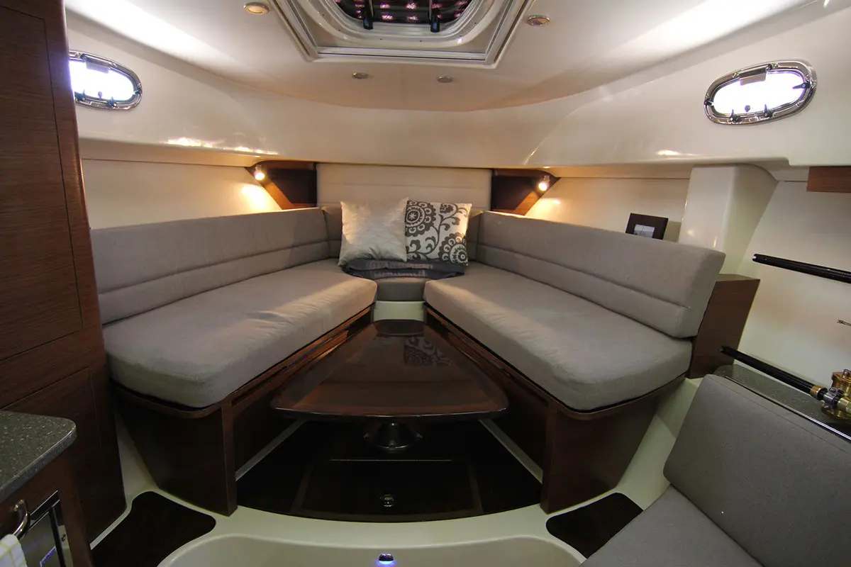 Thumbnail von Boston Whaler 345 Conquest