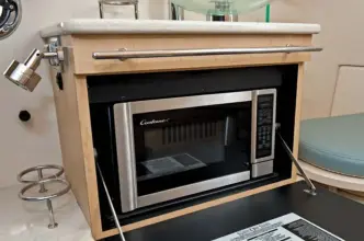 Thumbnail von Boston Whaler 380 Outrage