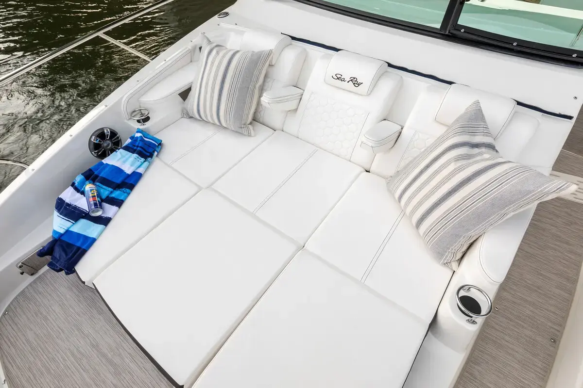 Thumbnail von Sea Ray Sundancer 320