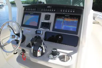 Thumbnail von Boston Whaler 280 Outrage