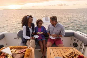 Thumbnail von Boston Whaler 360 Outrage