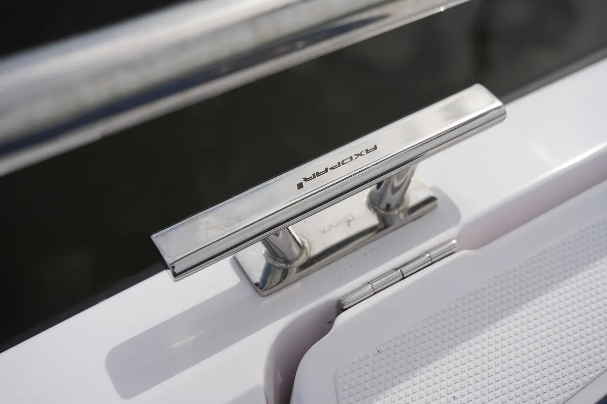 Thumbnail von Axopar 29 XC Cross Cabin