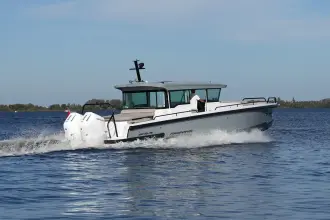 Thumbnail von Axopar 37 Sun Top BRABUS Trim Axopar 37 XC Cross Cabin Mediterrana Edition