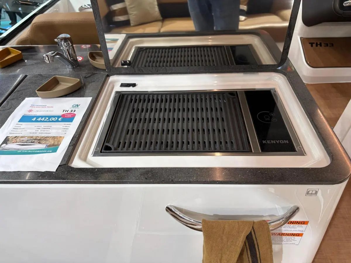 Thumbnail von Jeanneau TH33 Twin-Hull