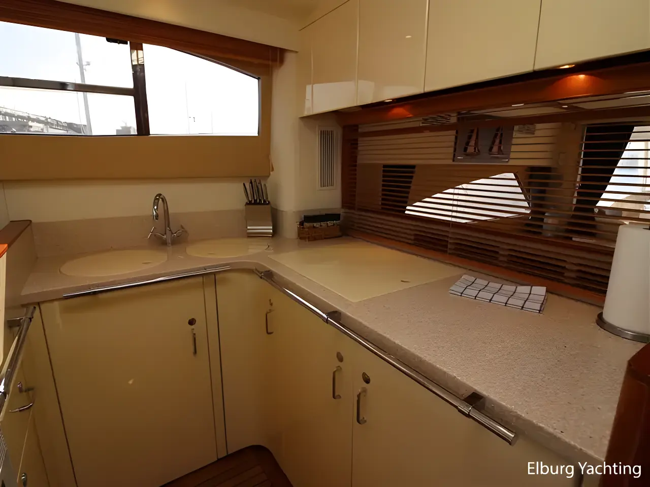 Thumbnail von Fairline Squadron 59